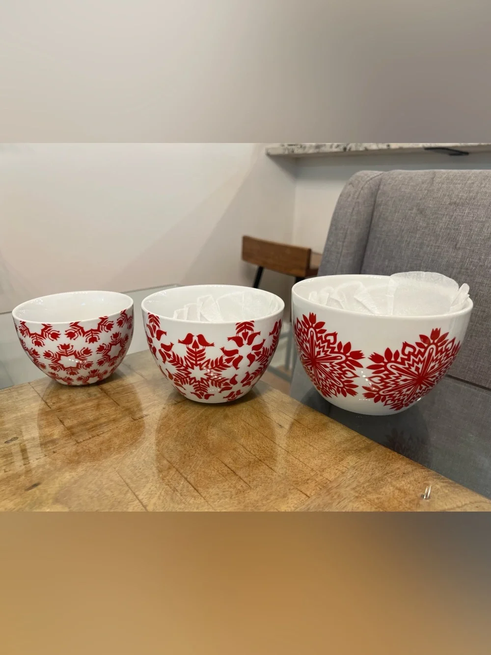 Crate & Barrel Nordic 3 Nesting Bowls Red White snowflake floral